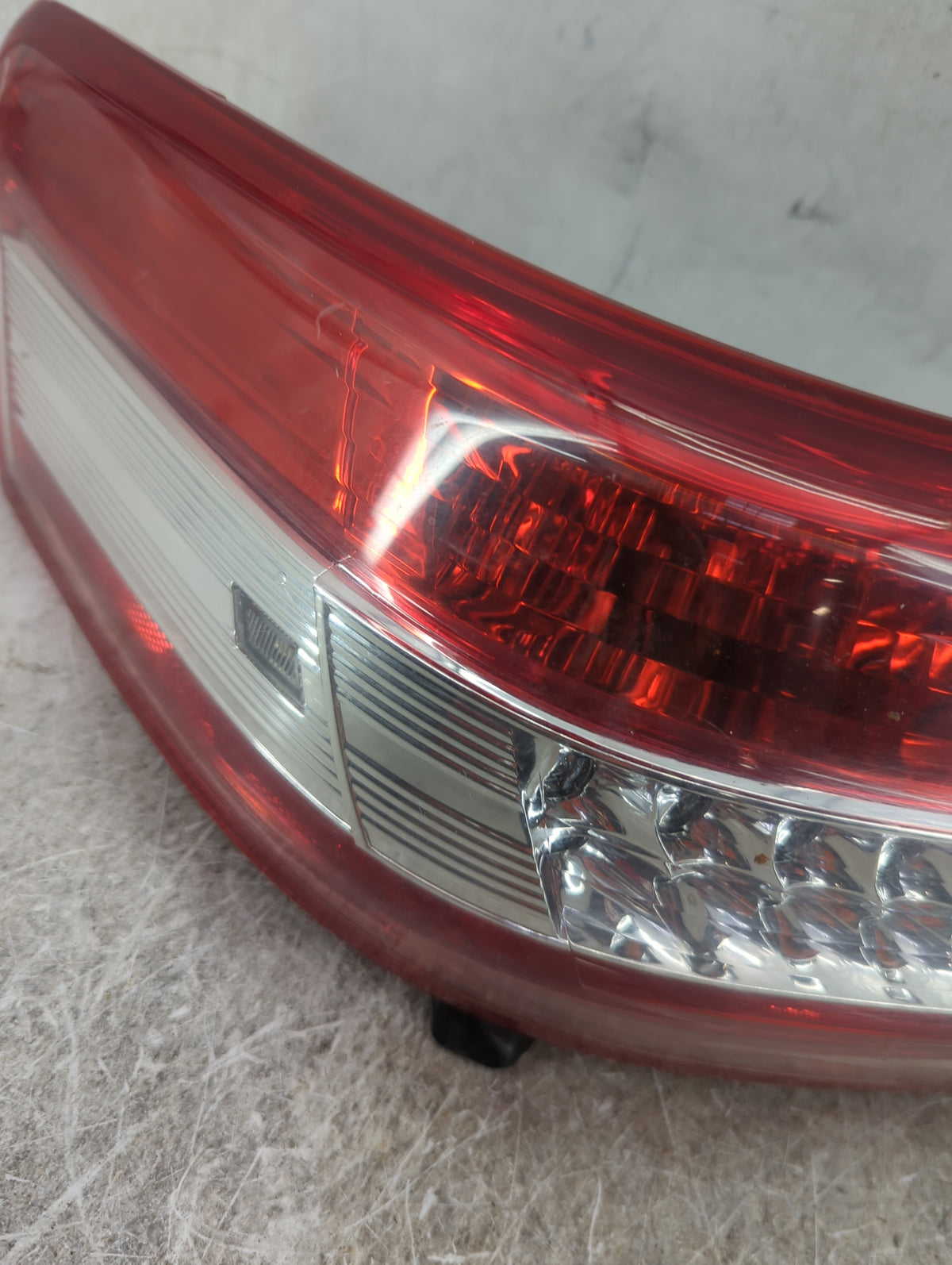 2010-2011 Toyota Camry Tail Light Assembly Driver Left OEM Fits Fits 2010 2011 OEM Used Auto Parts - Oemusedautoparts1.com