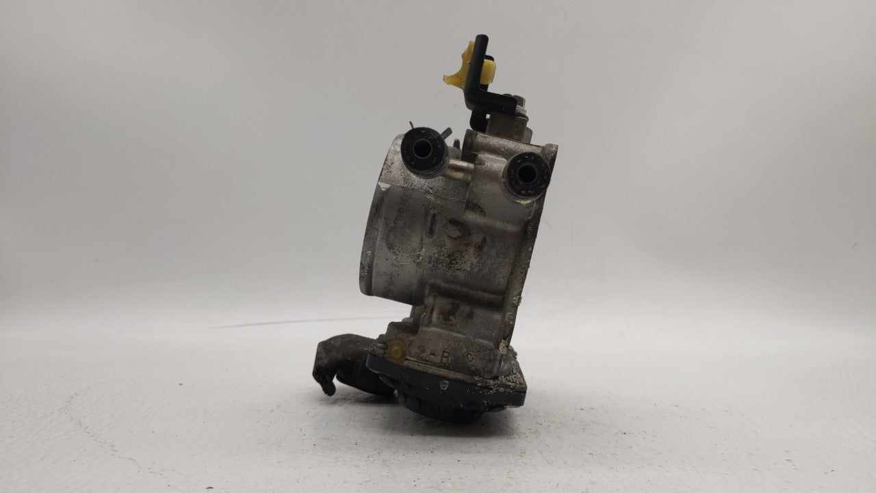 2010-2017 Toyota Camry Throttle Body P/N:22030-0V010 Fits Fits 2009 2010 2011 2012 2013 2014 2015 2016 2017 2018 OEM Used Au