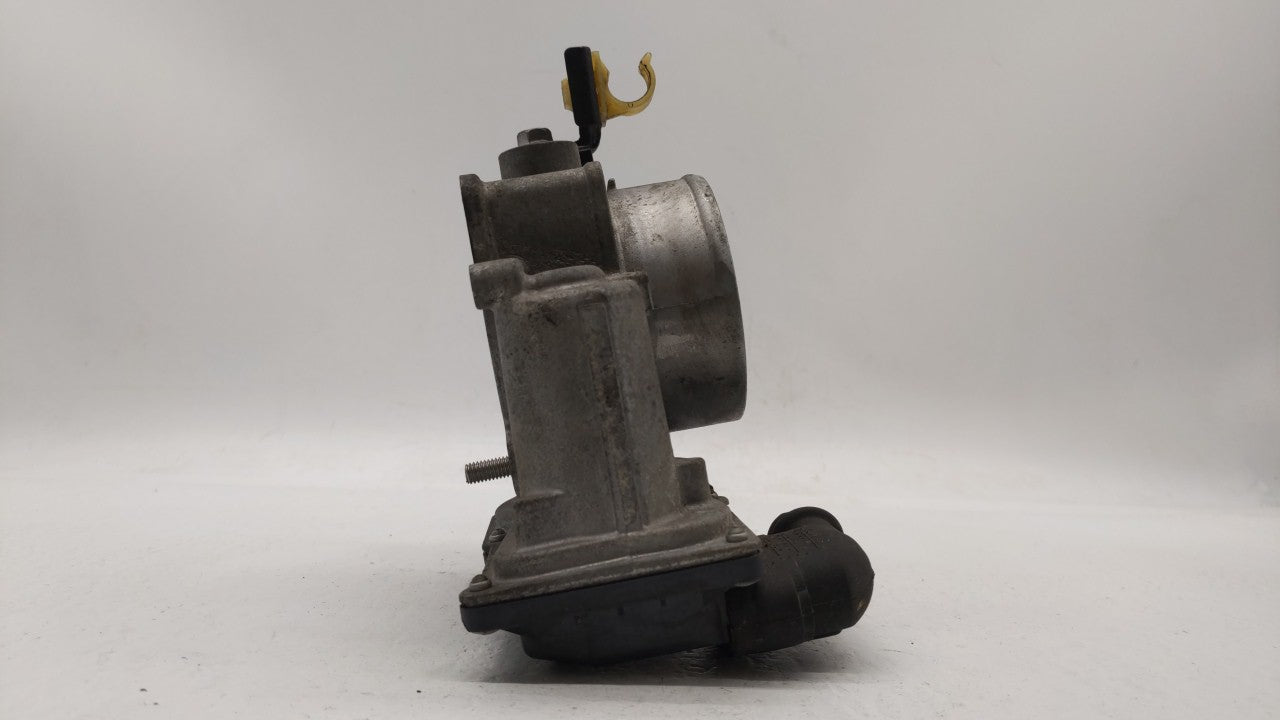 2010-2017 Toyota Camry Throttle Body P/N:22030-0V010 Fits Fits 2009 2010 2011 2012 2013 2014 2015 2016 2017 2018 OEM Used Au