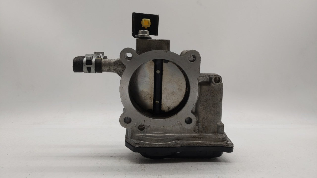 2010-2017 Toyota Camry Throttle Body P/N:22030-0V010 Fits Fits 2009 2010 2011 2012 2013 2014 2015 2016 2017 2018 OEM Used Au