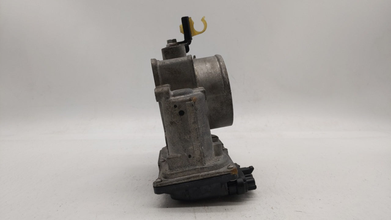 2010-2017 Toyota Camry Throttle Body P/N:22030-0V010 Fits Fits 2009 2010 2011 2012 2013 2014 2015 2016 2017 2018 OEM Used Au