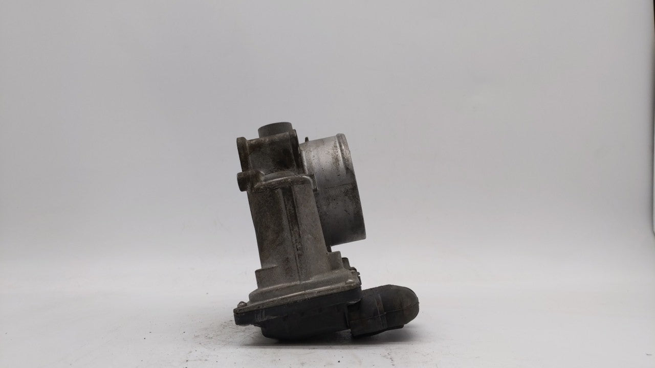 2010-2017 Toyota Camry Throttle Body P/N:22030-0V010 Fits Fits 2009 2010 2011 2012 2013 2014 2015 2016 2017 2018 OEM Used Au