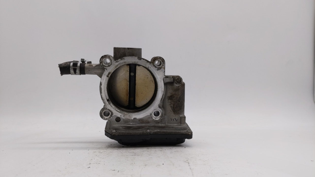 2010-2017 Toyota Camry Throttle Body P/N:22030-0V010 Fits Fits 2009 2010 2011 2012 2013 2014 2015 2016 2017 2018 OEM Used Au