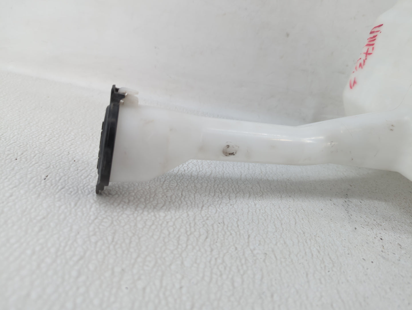 Toyota Camry Radiator Coolant Overflow Expansion Tank Bottle 344708 - Oemusedautoparts1.com