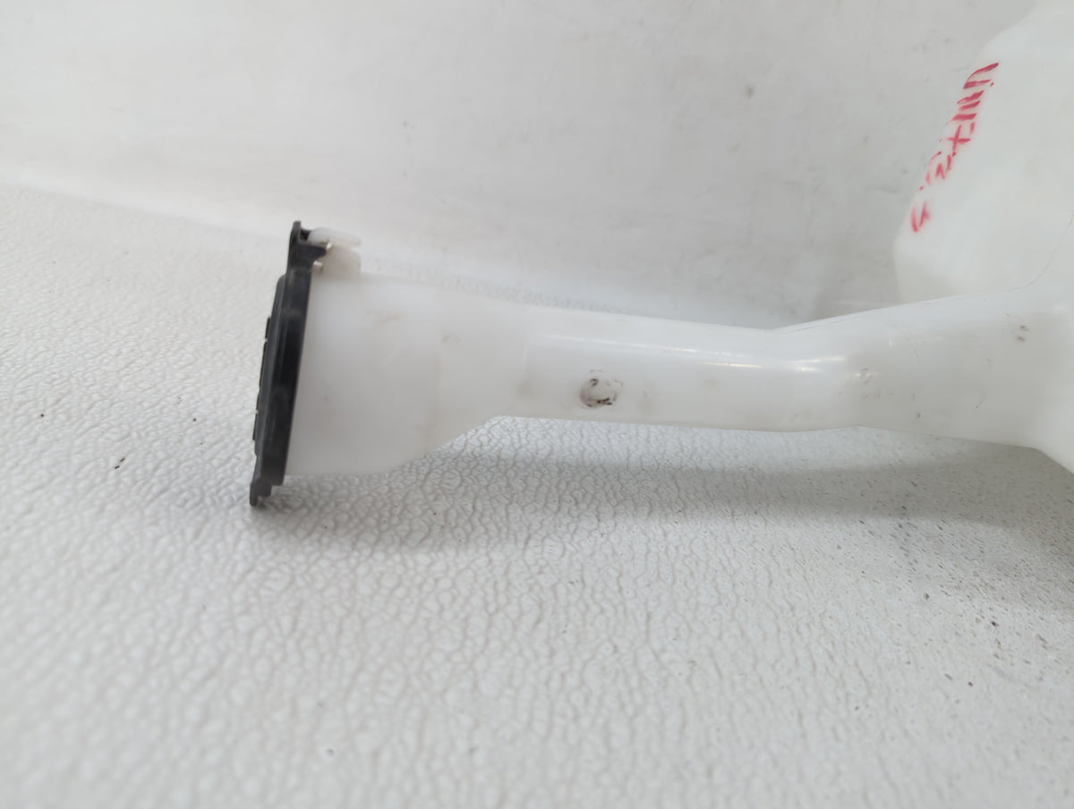 Toyota Camry Radiator Coolant Overflow Expansion Tank Bottle 344708 - Oemusedautoparts1.com