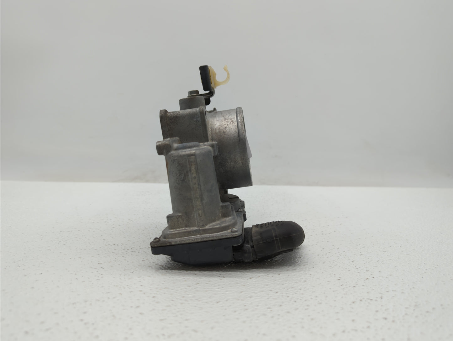 2010-2017 Toyota Camry Throttle Body P/N:22030-36010 22030-0V010 Fits Fits 2009 2010 2011 2012 2013 2014 2015 2016 2017 2018