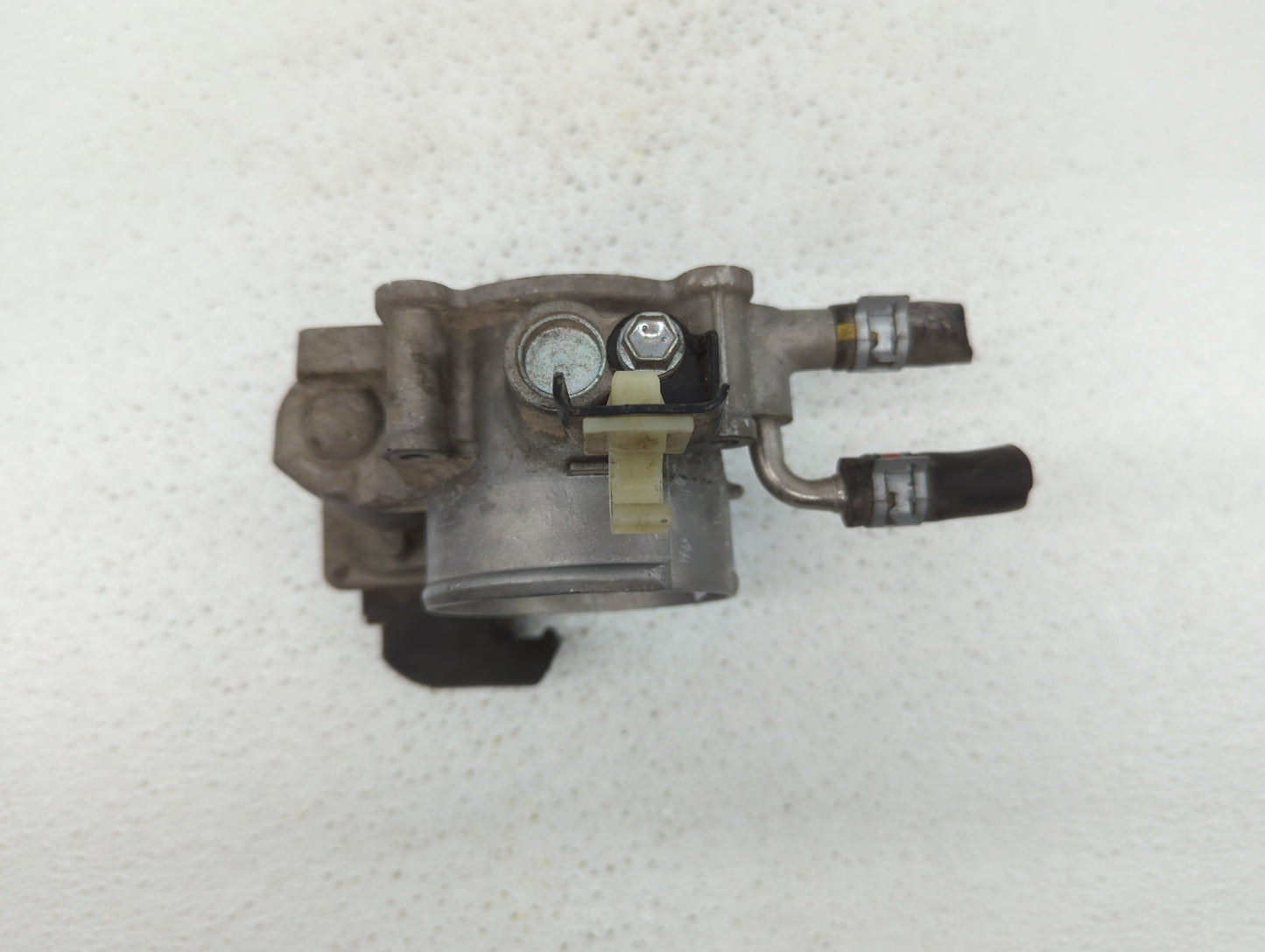 2010-2017 Toyota Camry Throttle Body P/N:22030-36010 22030-0V010 Fits Fits 2009 2010 2011 2012 2013 2014 2015 2016 2017 2018