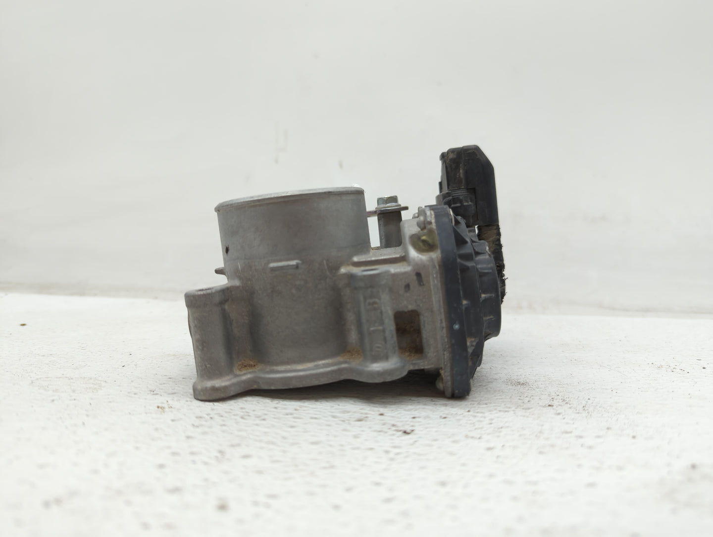 2007-2017 Toyota Camry Throttle Body P/N:22030-0P050 22030-31030 Fits OEM Used Auto Parts - Oemusedautoparts1.com