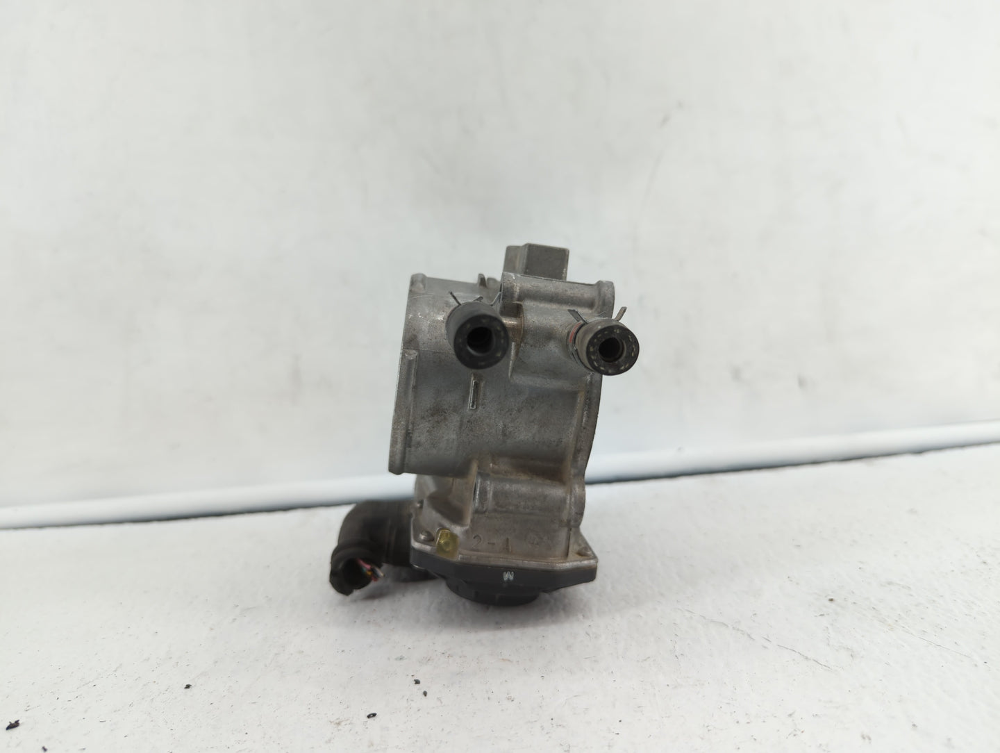 2010-2017 Toyota Camry Throttle Body P/N:22030-36010 22030-0V010 Fits Fits 2009 2010 2011 2012 2013 2014 2015 2016 2017 2018