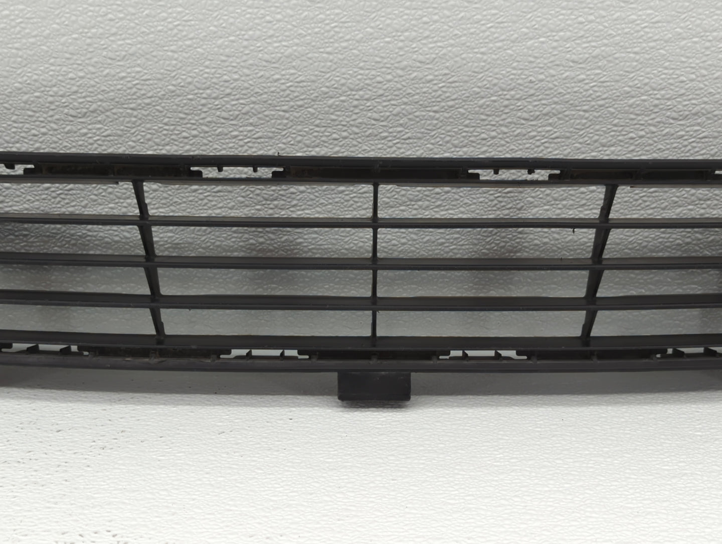 2010-2011 Toyota Camry Front Grille Bumper Not Included - Oemusedautoparts1.com