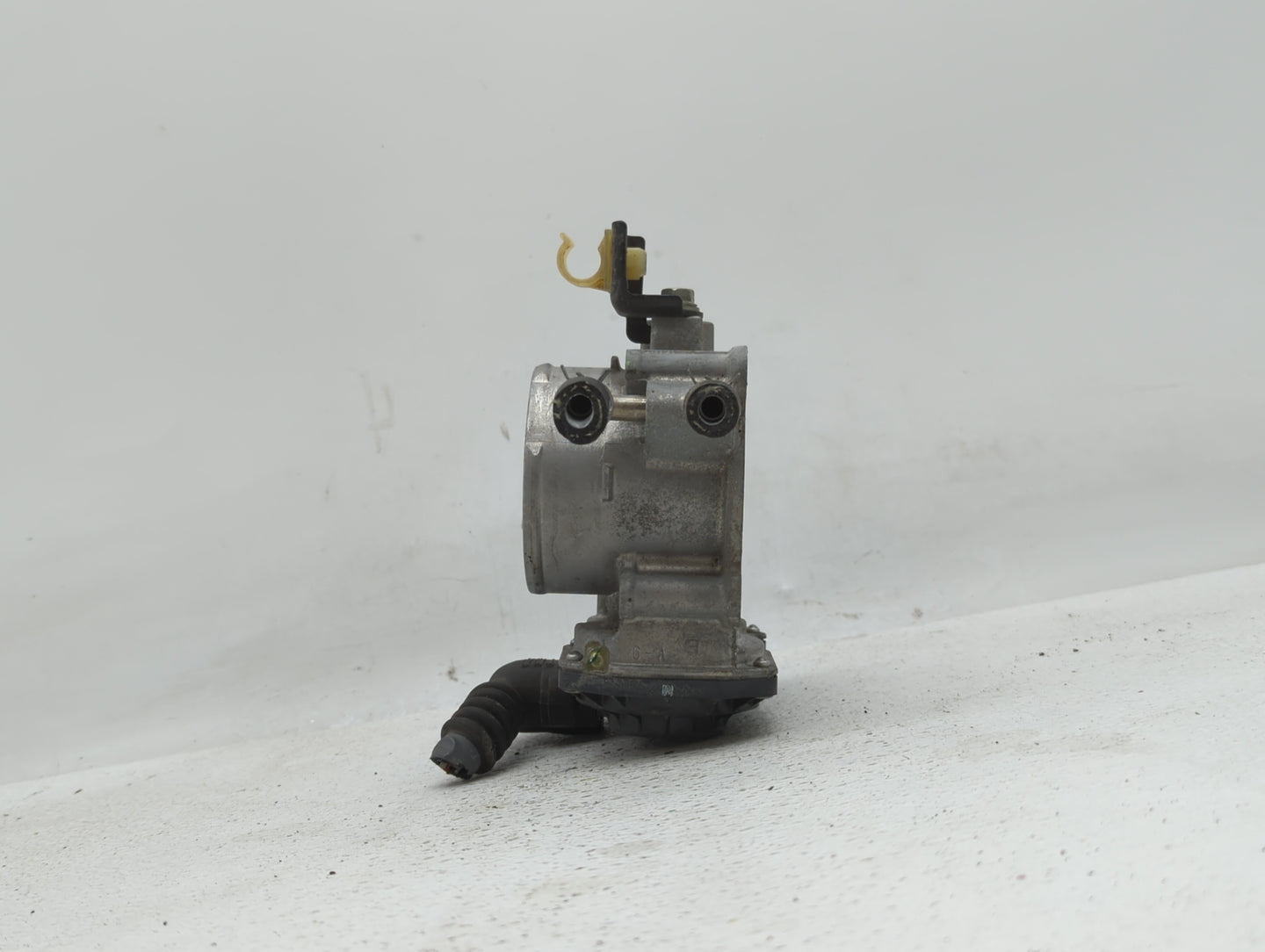 2010-2017 Toyota Camry Throttle Body P/N:35100-25200 22030-36010 Fits Fits 2009 2010 2011 2012 2013 2014 2015 2016 2017 2018