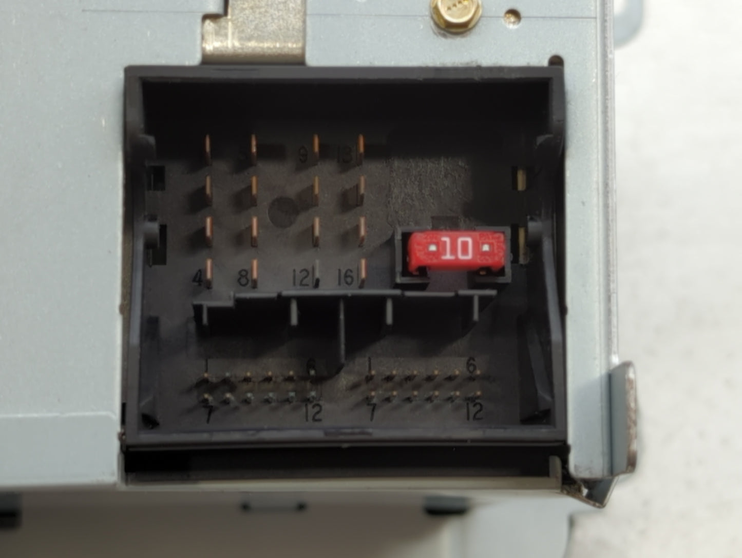 Toyota Camry Am Fm Cd Player Radio Receiver - Oemusedautoparts1.com