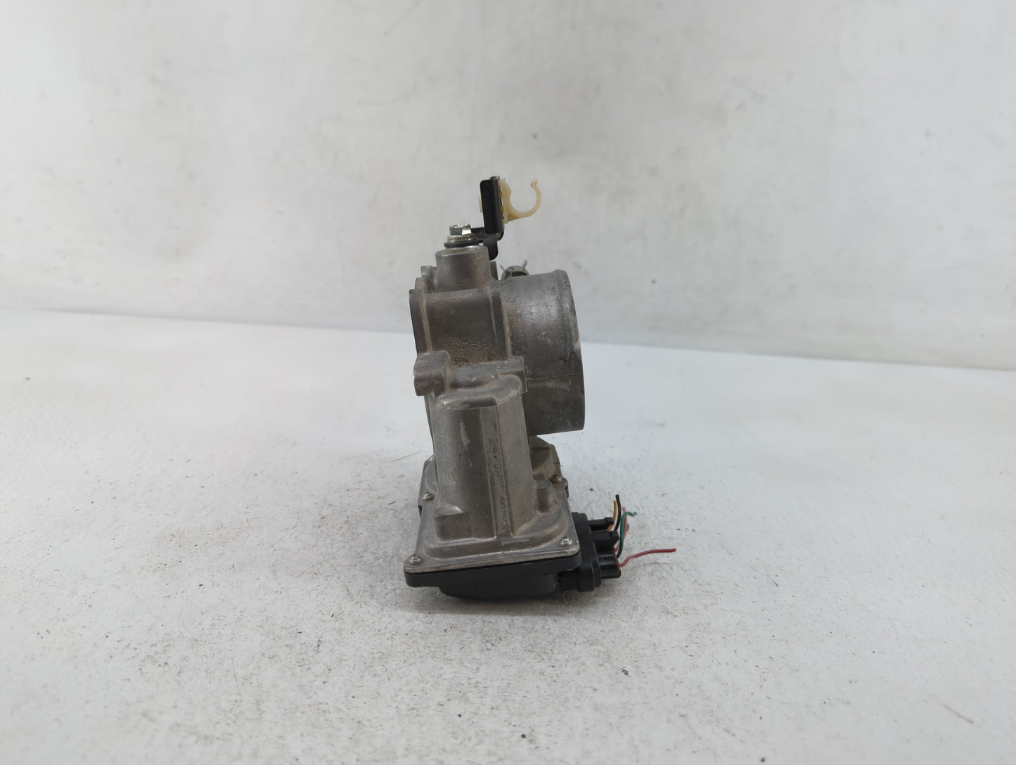 2010-2017 Toyota Camry Throttle Body P/N:22030-36010 22030-0V010 Fits Fits 2009 2010 2011 2012 2013 2014 2015 2016 2017 2018