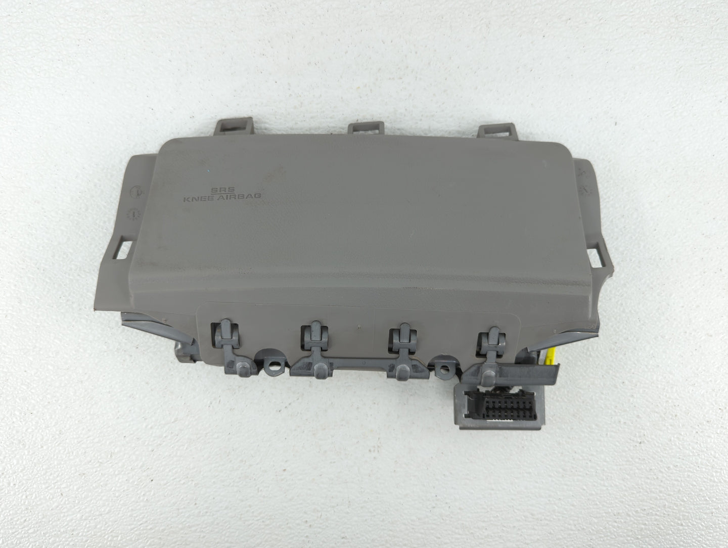2011 Toyota Camry Air Bag Passenger Right Knee OEM P/N:34112908A Fits OEM Used Auto Parts - Oemusedautoparts1.com