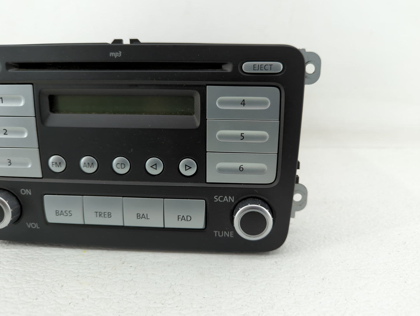 2011 Toyota Camry Radio AM FM Cd Player Receiver Replacement P/N:1K0 035 161 D 1K0 035 188 F Fits OEM Used Auto Parts - Oemu