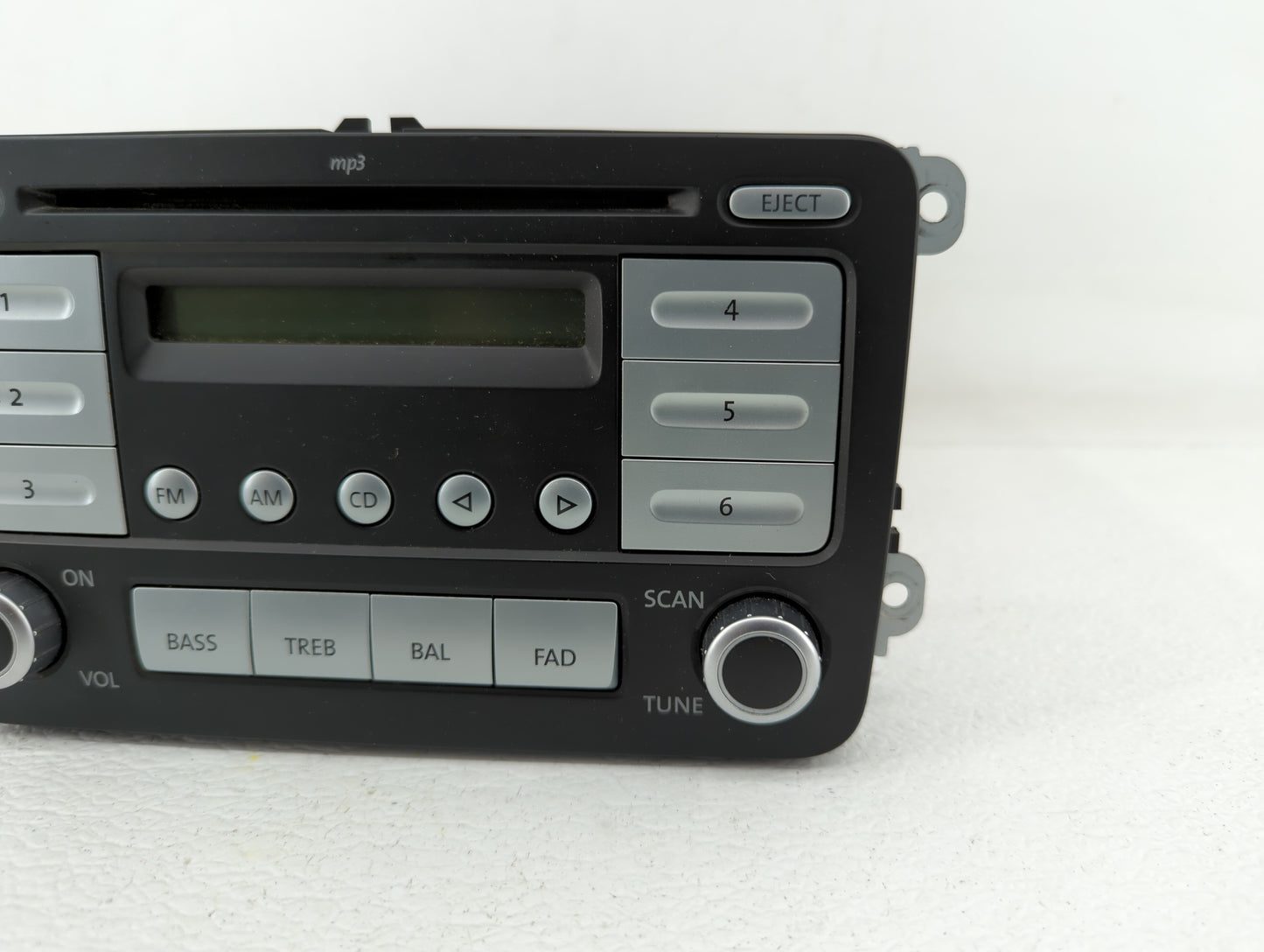 2011 Toyota Camry Radio AM FM Cd Player Receiver Replacement P/N:1K0 035 161 D 1K0 035 188 F Fits OEM Used Auto Parts - Oemu