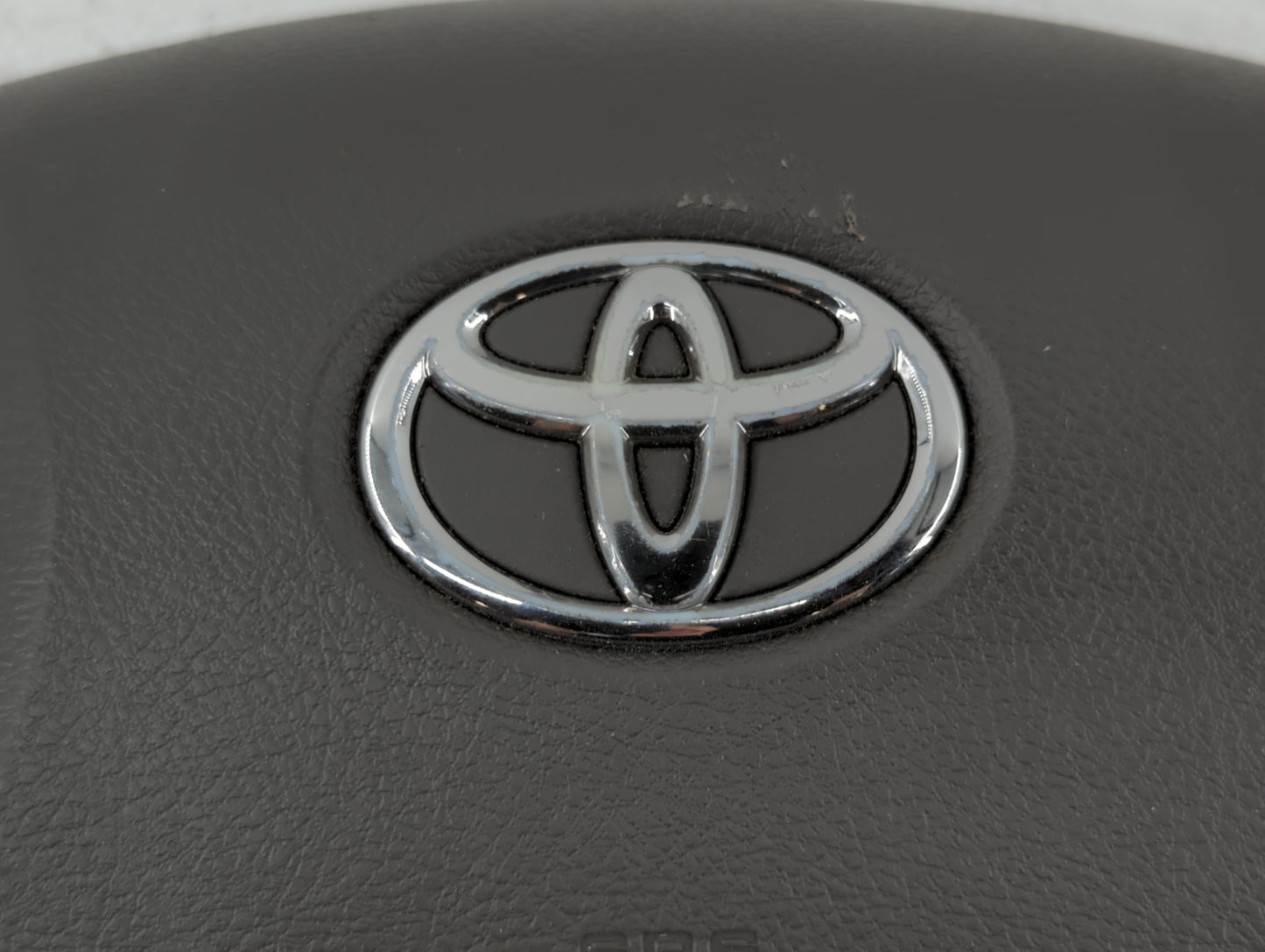 2007-2011 Toyota Camry Air Bag Driver Left Steering Wheel Mounted Fits Fits 2007 2008 2009 2010 2011 OEM Used Auto Parts - O