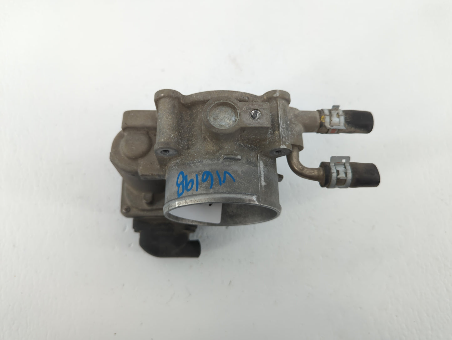 2010-2017 Toyota Camry Throttle Body P/N:22030-0V010 22030-36010 Fits Fits 2009 2010 2011 2012 2013 2014 2015 2016 2017 2018