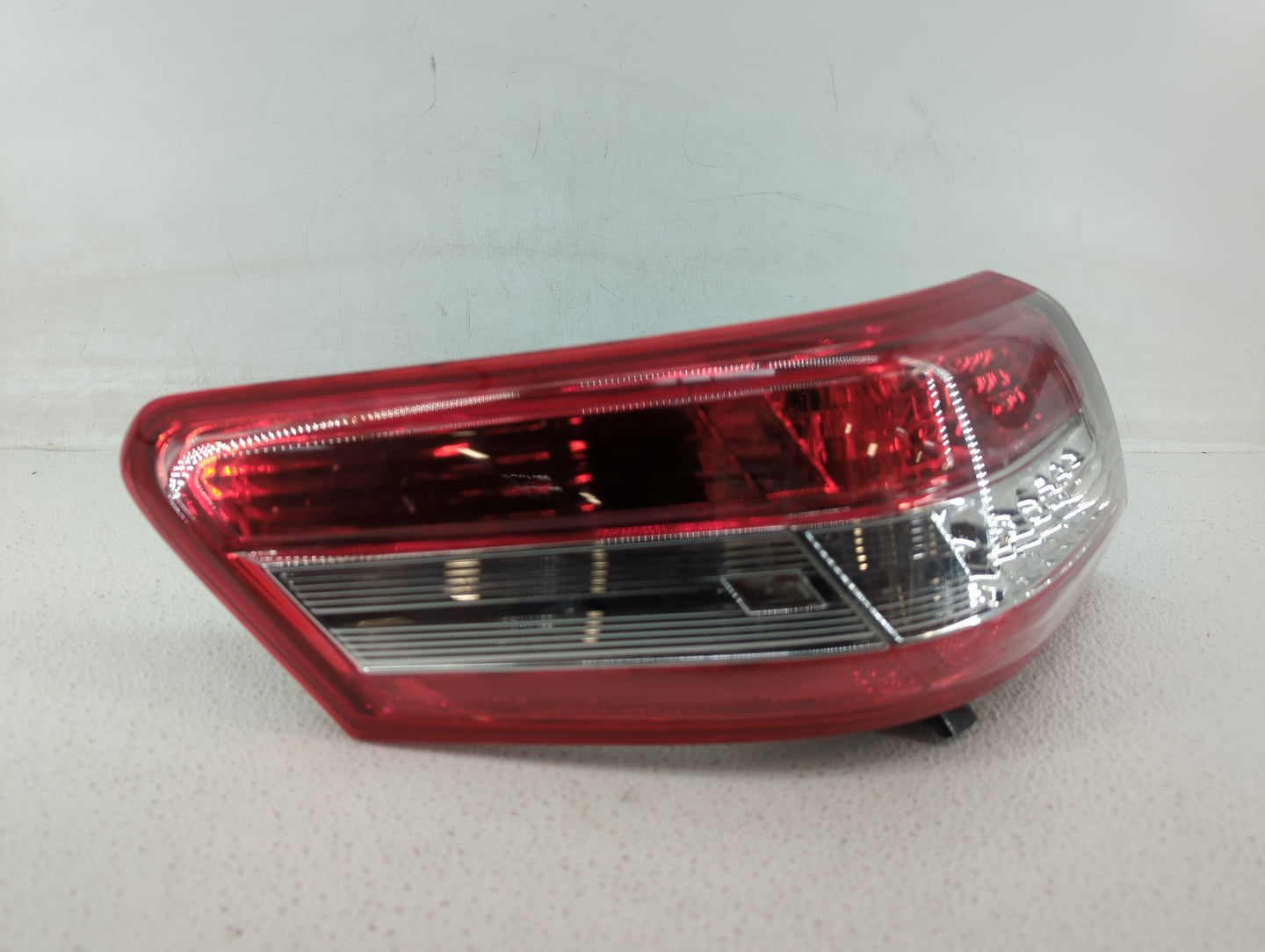 2010-2011 Toyota Camry Tail Light Assembly Driver Left OEM P/N:11-6330-00-1N Fits Fits 2010 2011 OEM Used Auto Parts - Oemus