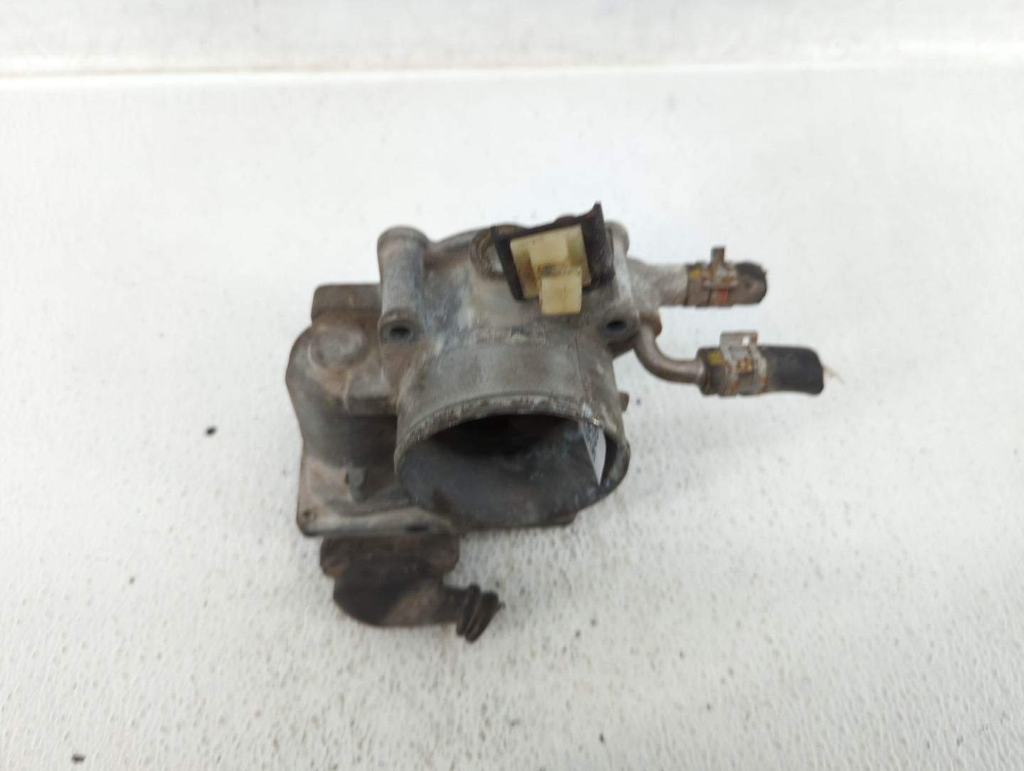 2010-2017 Toyota Camry Throttle Body P/N:22030-0V010 Fits Fits 2009 2010 2011 2012 2013 2014 2015 2016 2017 2018 2019 OEM Us