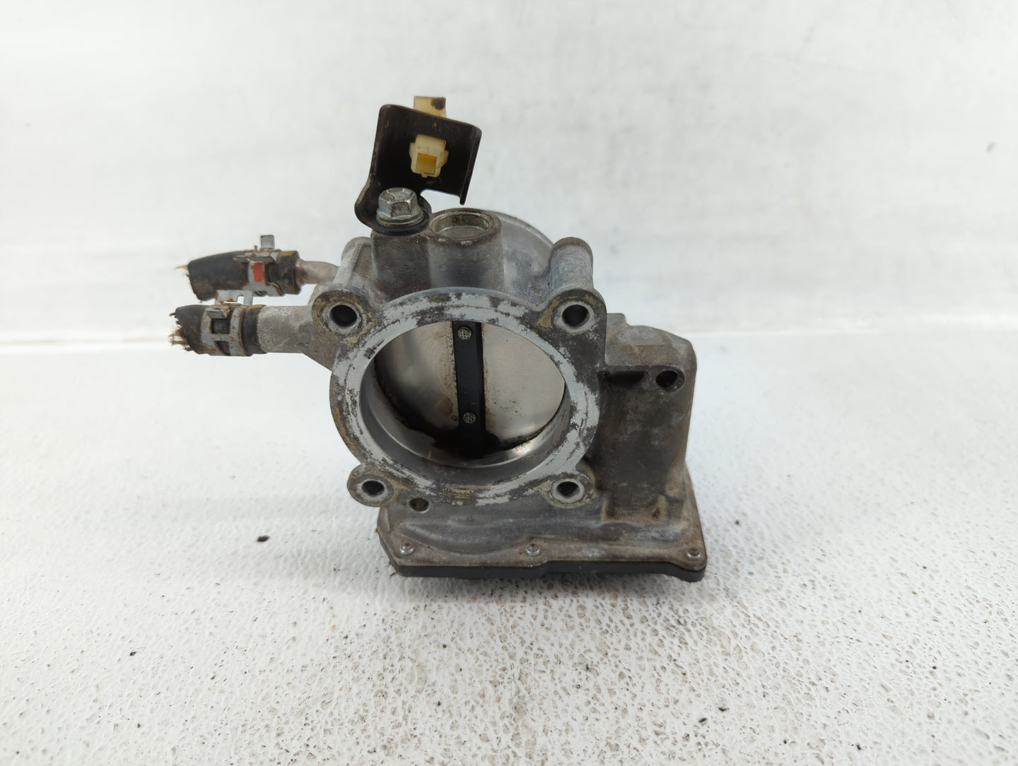 2010-2017 Toyota Camry Throttle Body P/N:22030-0V010 Fits Fits 2009 2010 2011 2012 2013 2014 2015 2016 2017 2018 2019 OEM Us