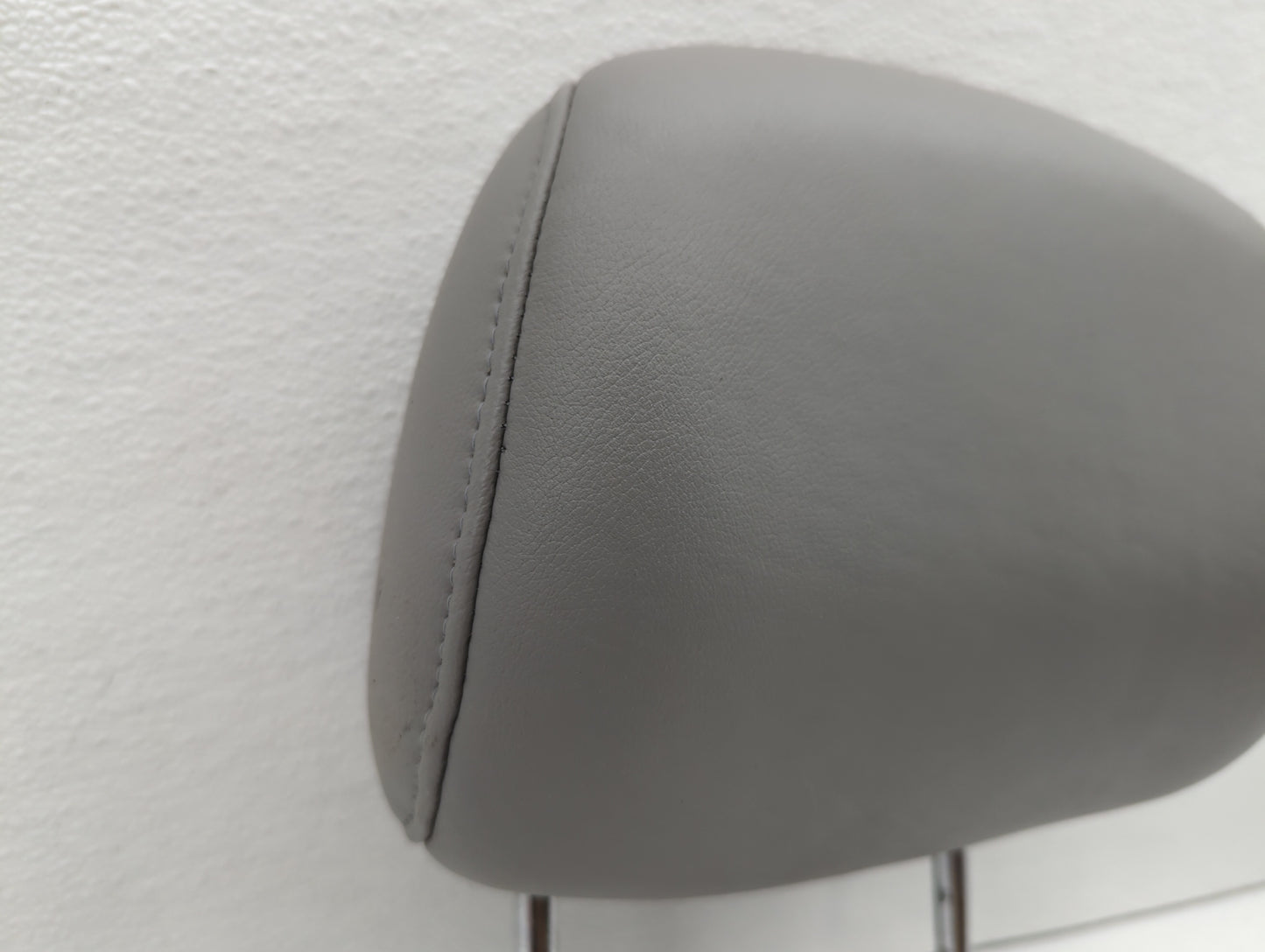 2010-2011 Toyota Camry Headrest Head Rest Front Driver Passenger Seat - Oemusedautoparts1.com