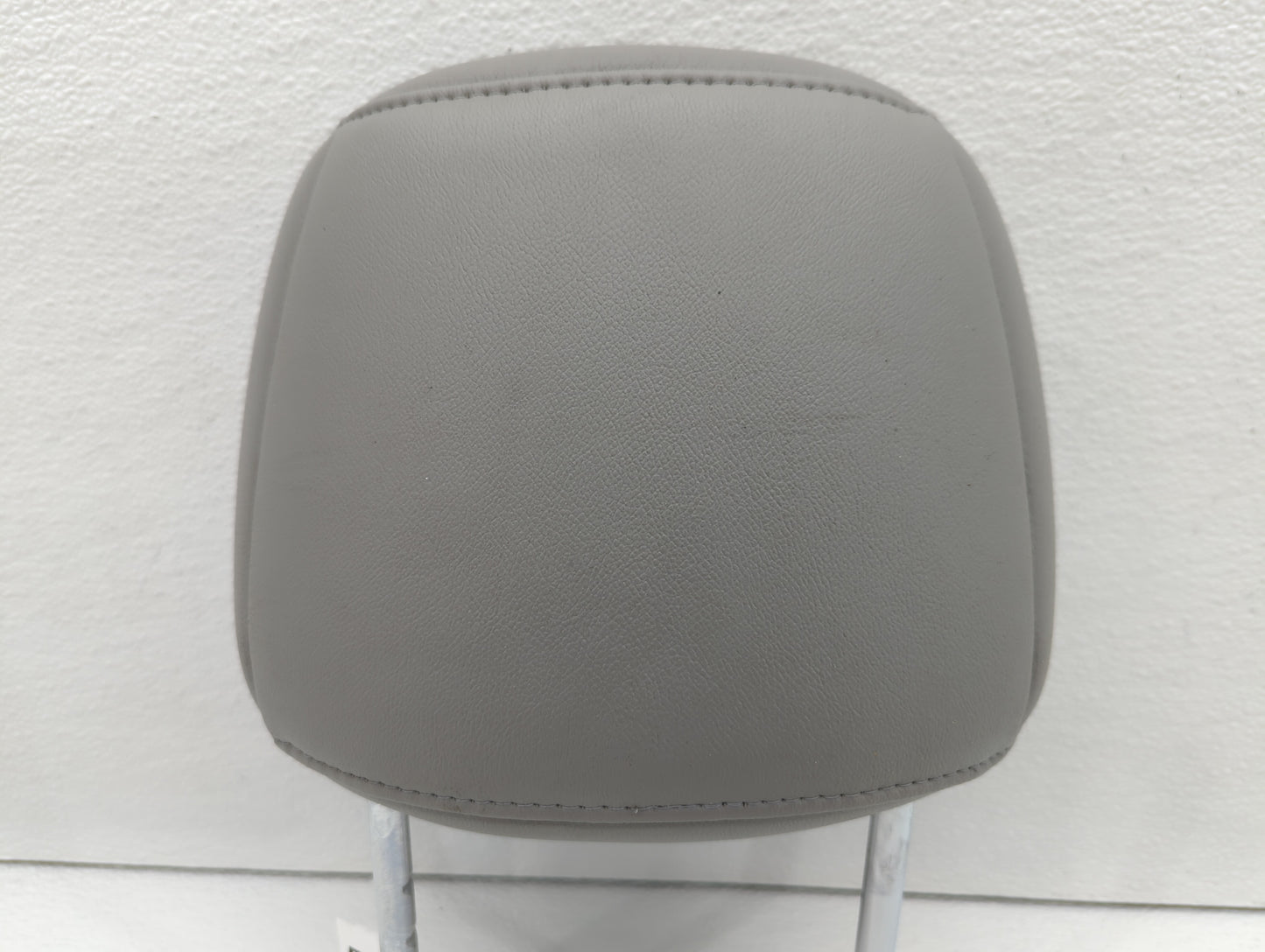2010-2011 Toyota Camry Headrest Head Rest Front Driver Passenger Seat - Oemusedautoparts1.com