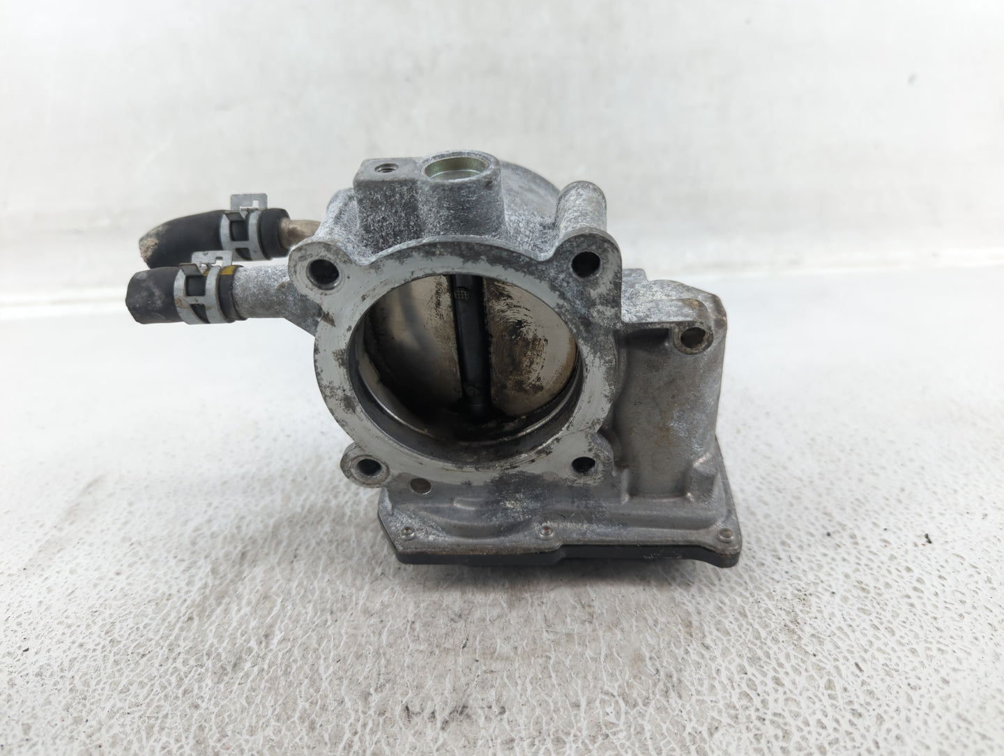 2010-2017 Toyota Camry Throttle Body P/N:22030-0V010 Fits Fits 2009 2010 2011 2012 2013 2014 2015 2016 2017 2018 2019 OEM Us