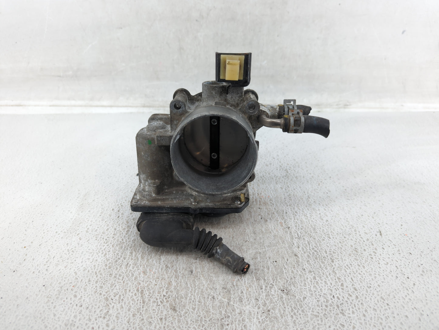 2010-2017 Toyota Camry Throttle Body P/N:22030-0V010 Fits Fits 2009 2010 2011 2012 2013 2014 2015 2016 2017 2018 2019 OEM Us