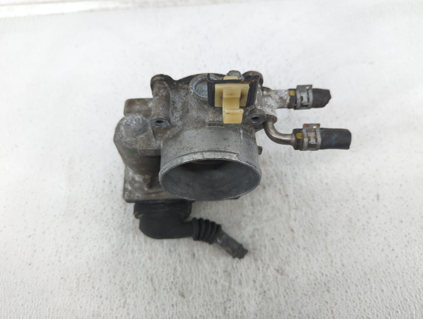 2010-2017 Toyota Camry Throttle Body P/N:22030-0V010 Fits Fits 2009 2010 2011 2012 2013 2014 2015 2016 2017 2018 2019 OEM Us
