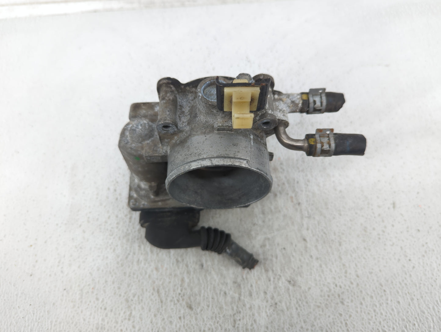 2010-2017 Toyota Camry Throttle Body P/N:22030-0V010 Fits Fits 2009 2010 2011 2012 2013 2014 2015 2016 2017 2018 2019 OEM Us