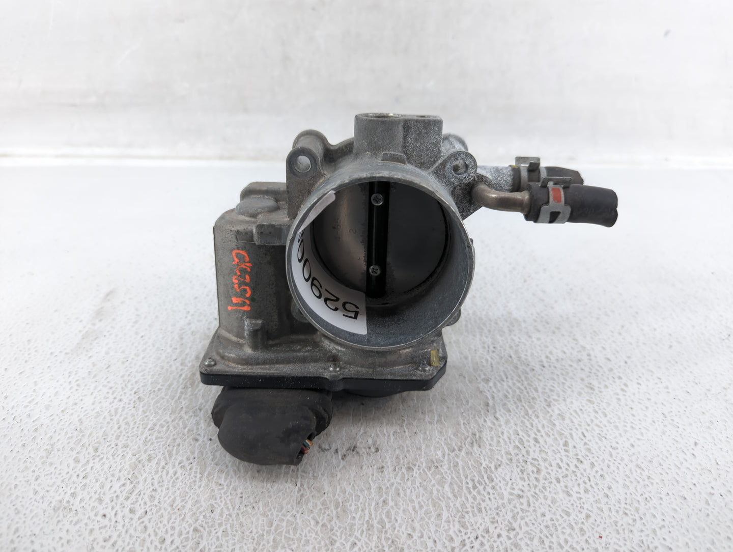 2010-2017 Toyota Camry Throttle Body P/N:22030-0V010 Fits Fits 2009 2010 2011 2012 2013 2014 2015 2016 2017 2018 2019 OEM Us