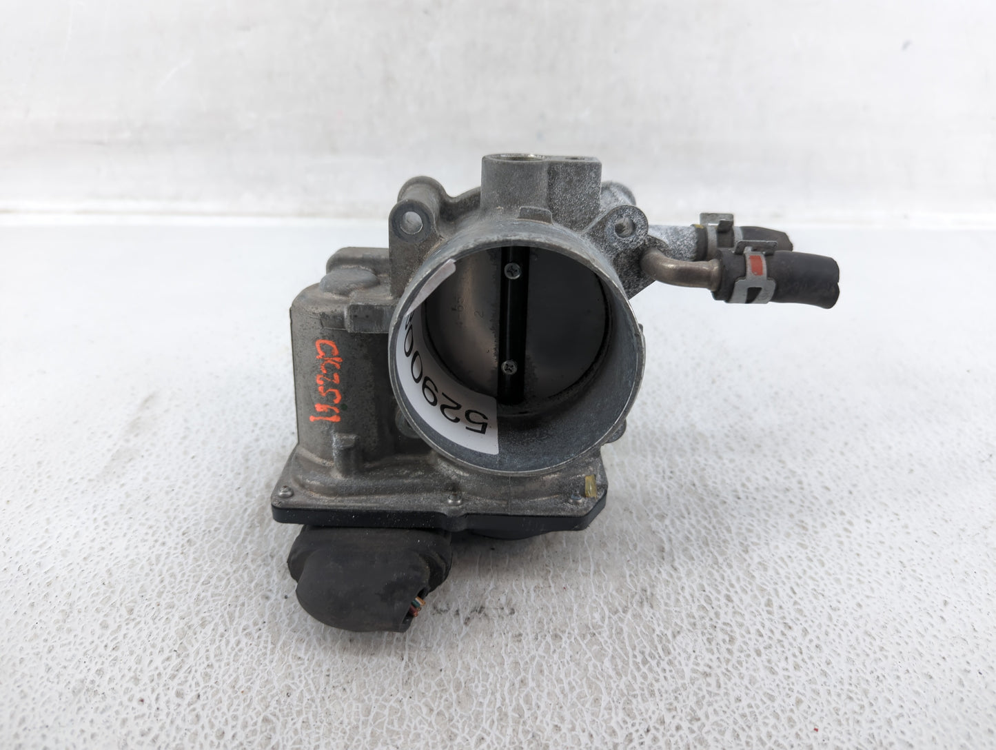 2010-2017 Toyota Camry Throttle Body P/N:22030-0V010 Fits Fits 2009 2010 2011 2012 2013 2014 2015 2016 2017 2018 2019 OEM Us