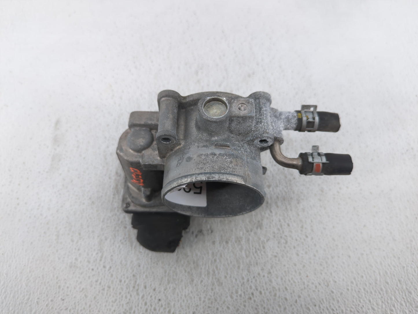 2010-2017 Toyota Camry Throttle Body P/N:22030-0V010 Fits Fits 2009 2010 2011 2012 2013 2014 2015 2016 2017 2018 2019 OEM Us