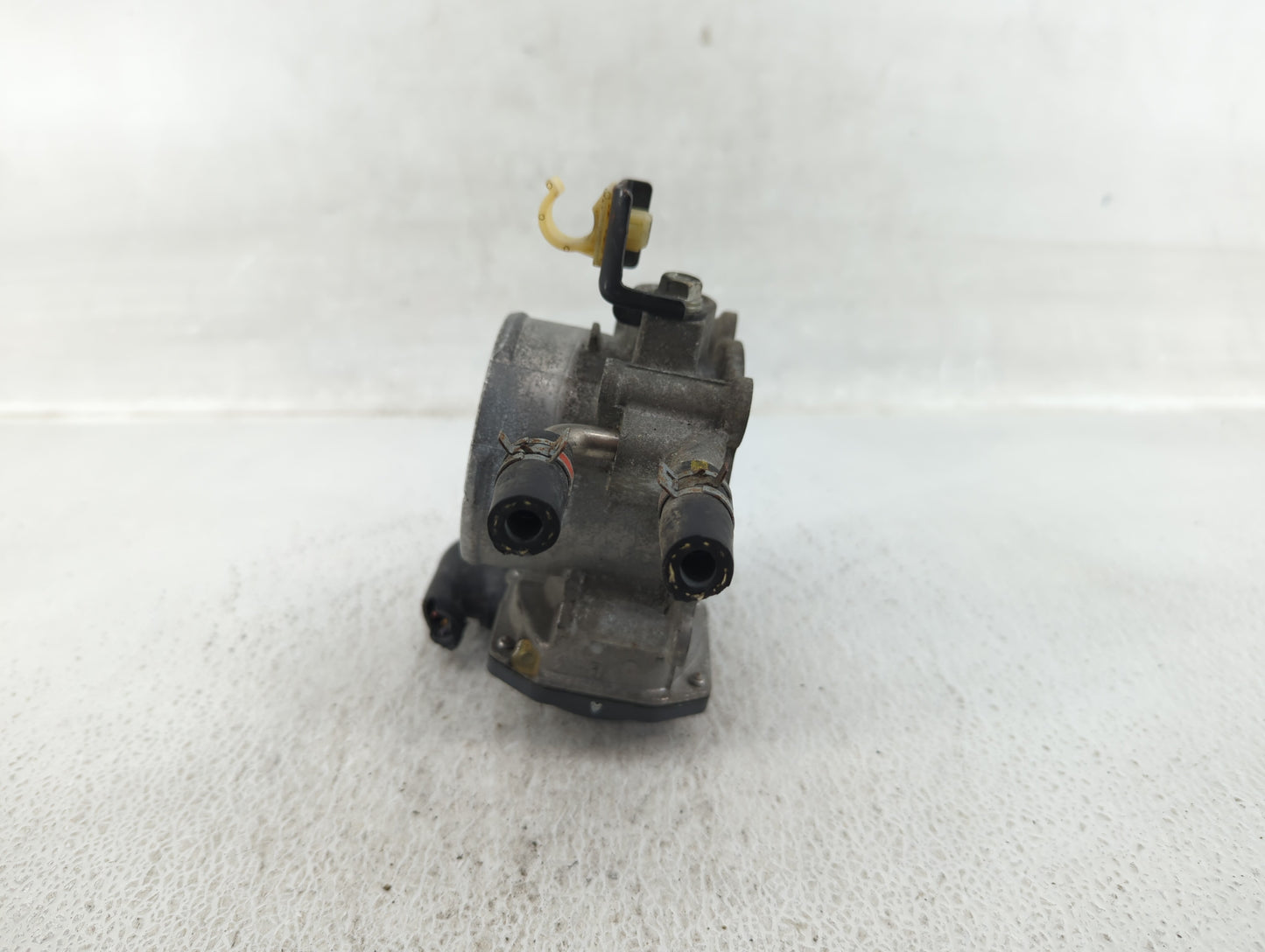 2010-2017 Toyota Camry Throttle Body P/N:22030-0V010 Fits Fits 2009 2010 2011 2012 2013 2014 2015 2016 2017 2018 2019 OEM Us