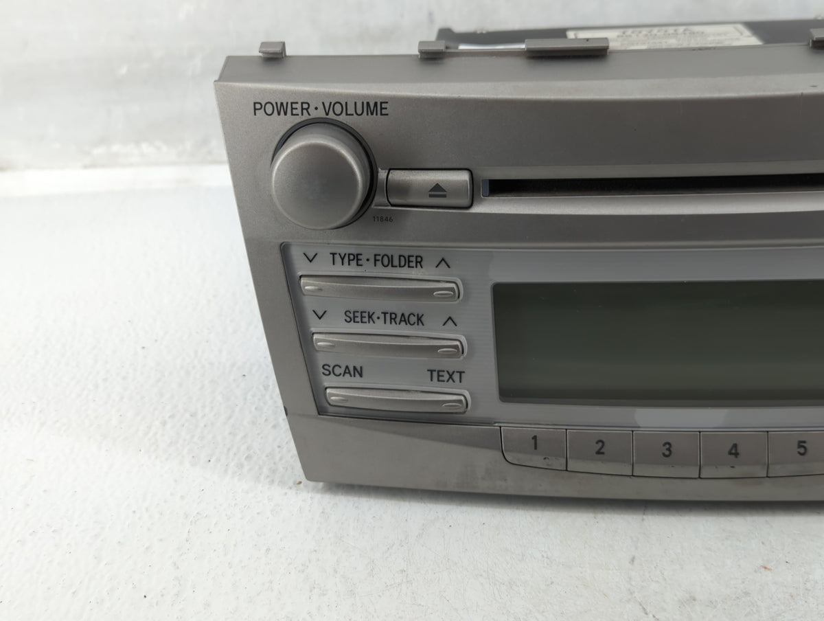 2010-2011 Toyota Camry Am Fm Cd Player Radio Receiver 559642 - Oemusedautoparts1.com
