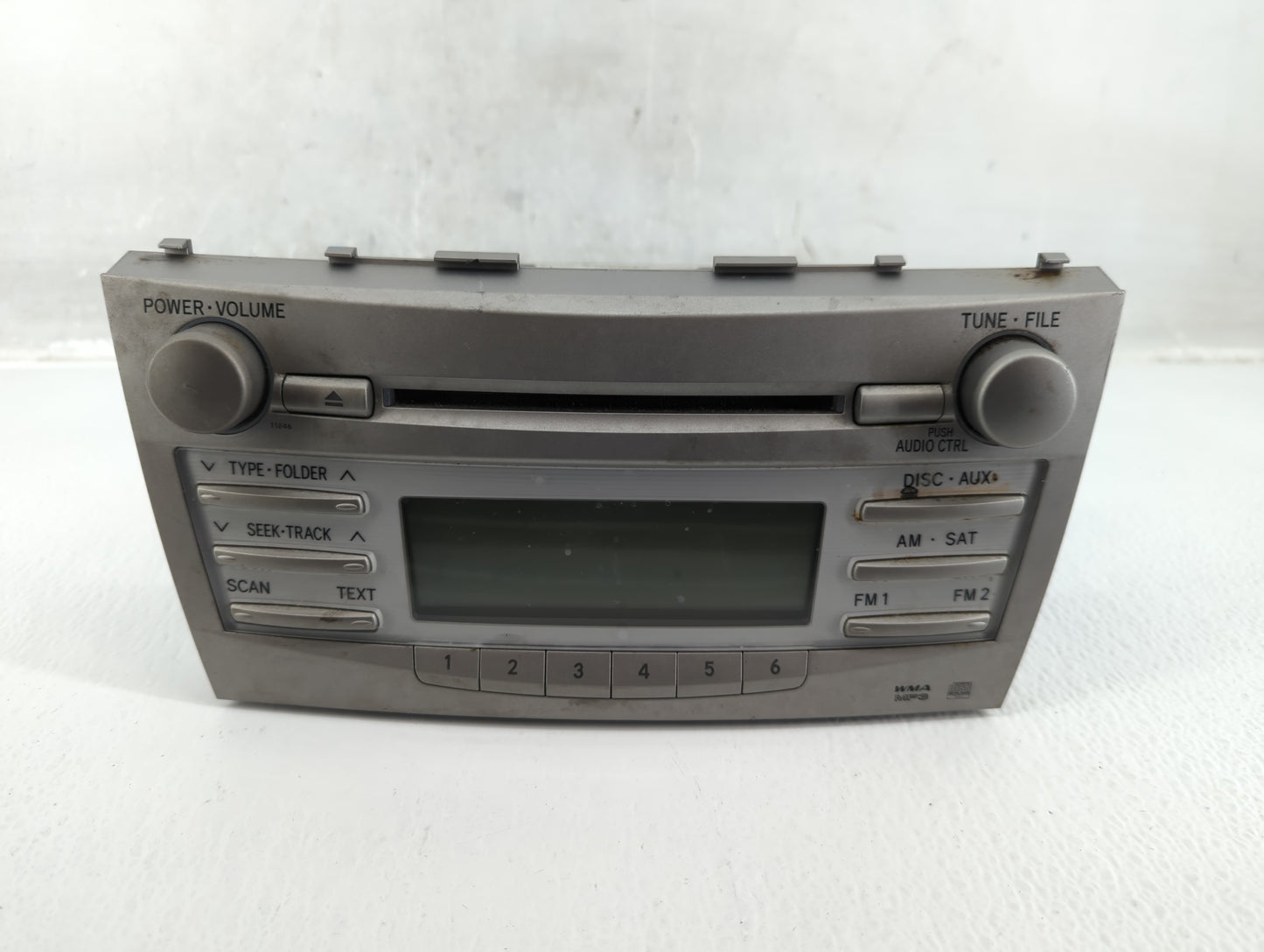 2010-2011 Toyota Camry Radio AM FM Cd Player Receiver Replacement P/N:86120-06480 Fits Fits 2010 2011 OEM Used Auto Parts - 