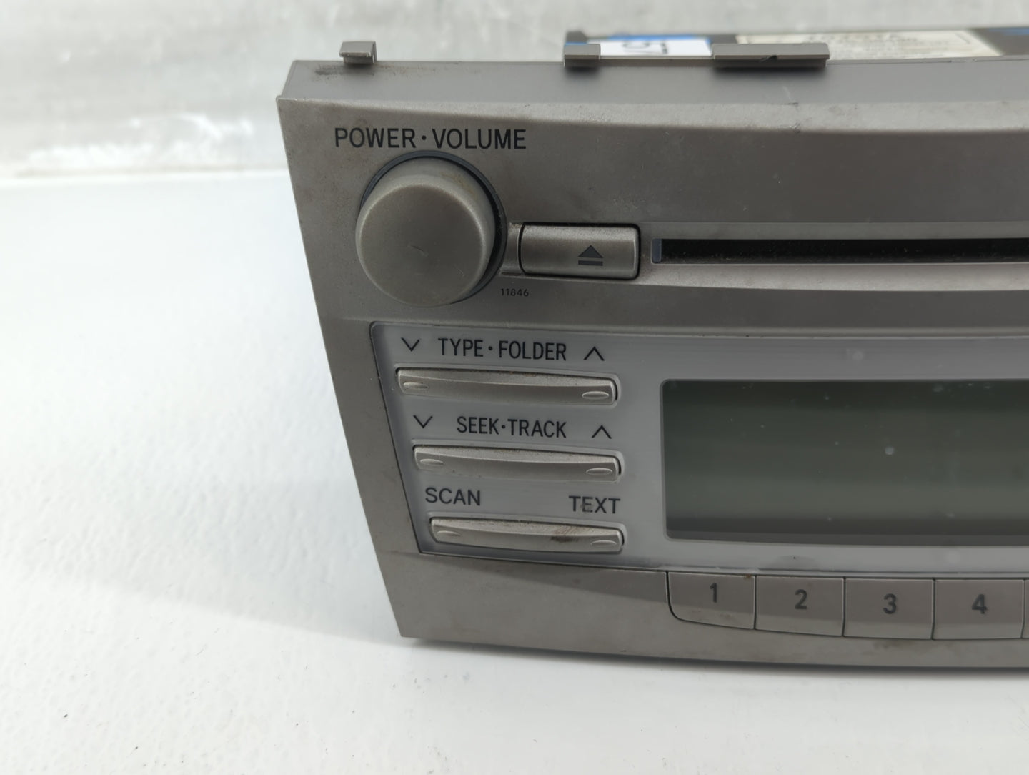 2010-2011 Toyota Camry Radio AM FM Cd Player Receiver Replacement P/N:86120-06480 Fits Fits 2010 2011 OEM Used Auto Parts - 