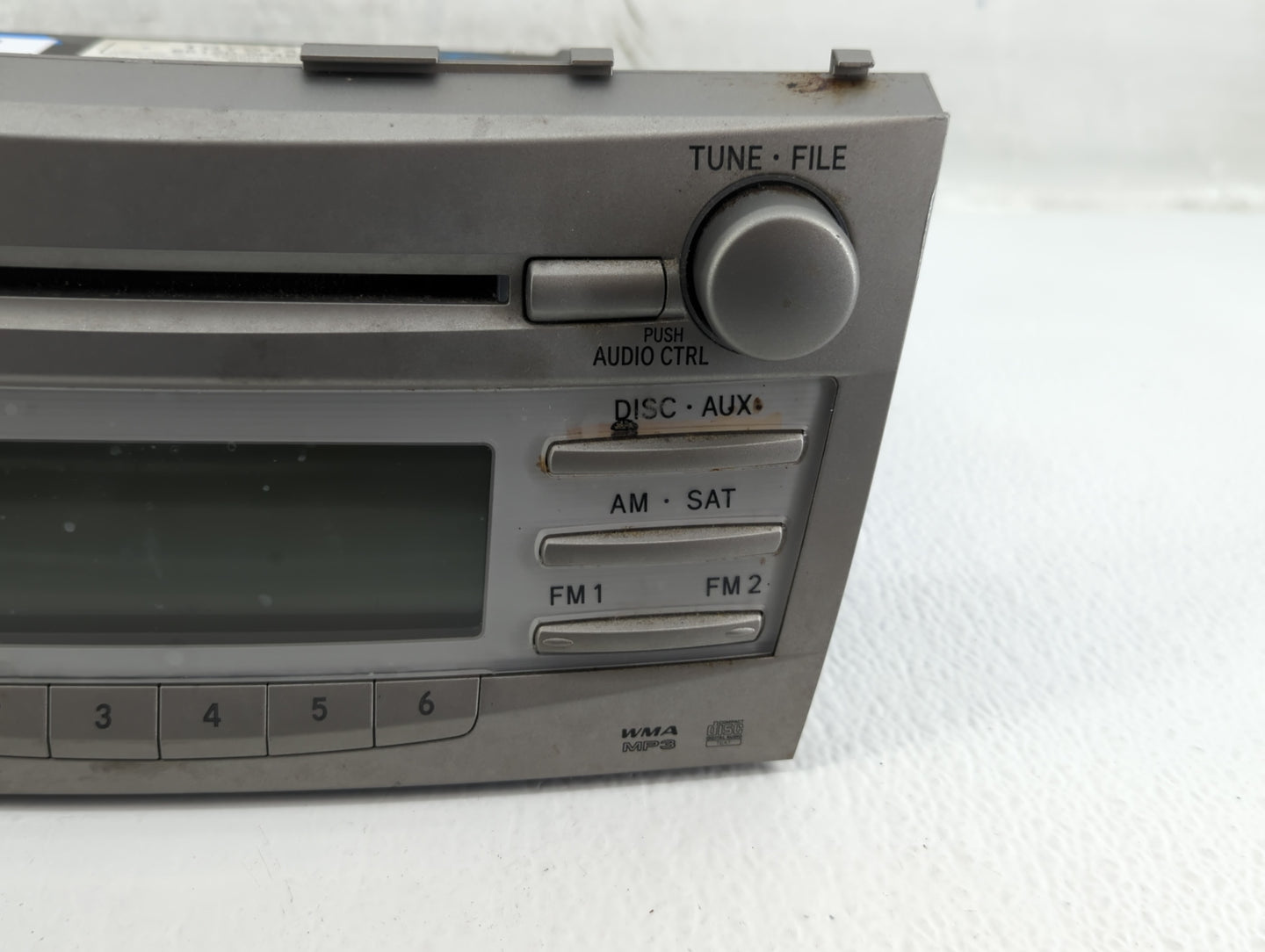 2010-2011 Toyota Camry Radio AM FM Cd Player Receiver Replacement P/N:86120-06480 Fits Fits 2010 2011 OEM Used Auto Parts - 