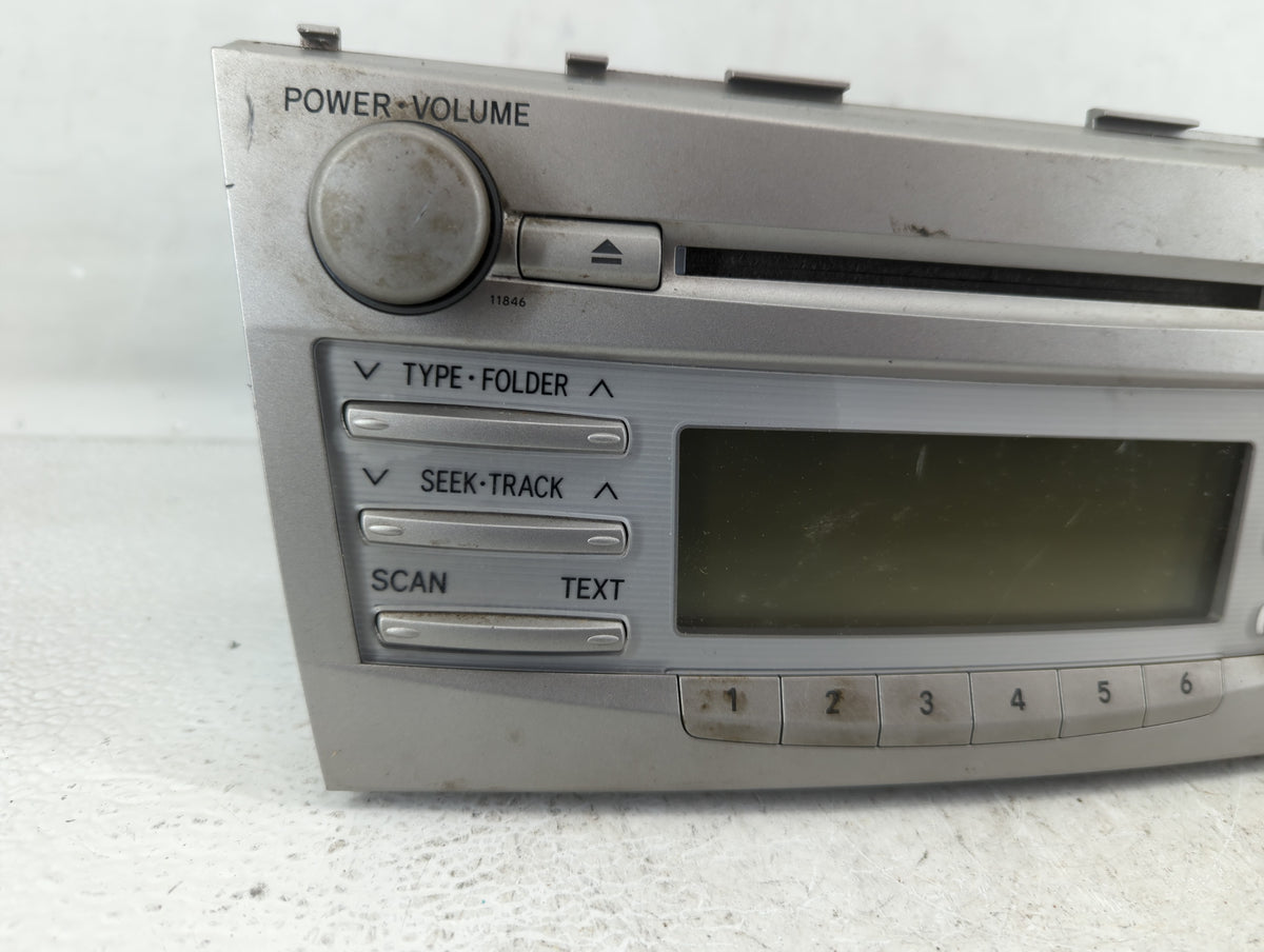 2010-2011 Toyota Camry Am Fm Cd Player Radio Receiver 582838 - Oemusedautoparts1.com