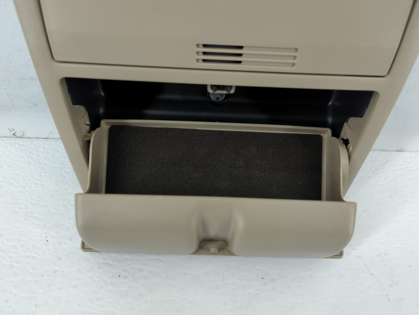 2011 Toyota Camry Overhead Roof Console - Oemusedautoparts1.com
