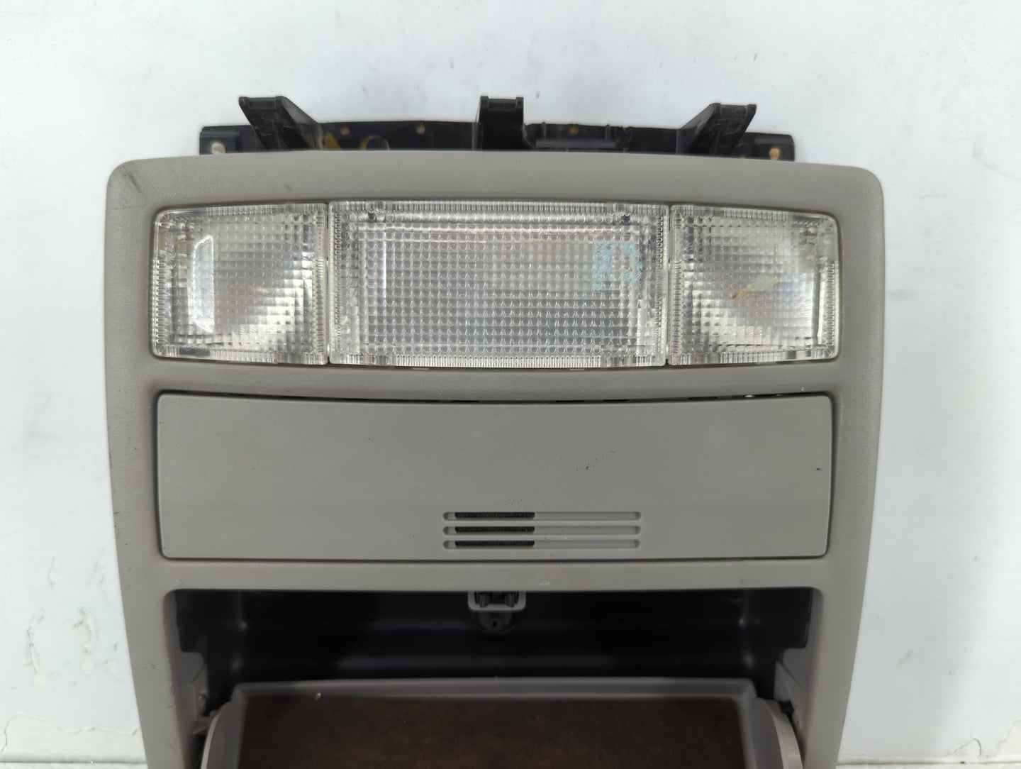 2011 Toyota Camry Overhead Roof Console - Oemusedautoparts1.com