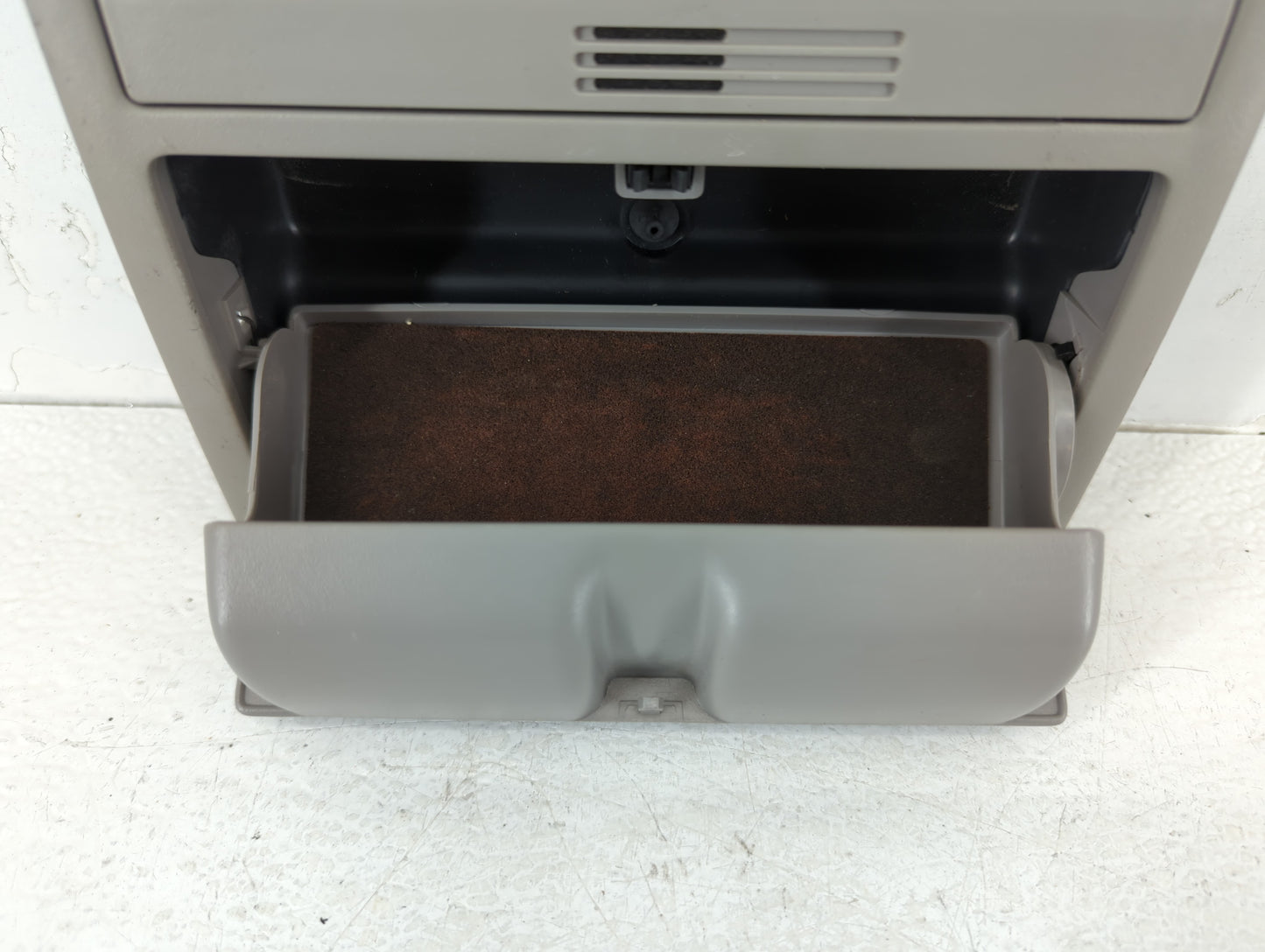 2011 Toyota Camry Overhead Roof Console - Oemusedautoparts1.com