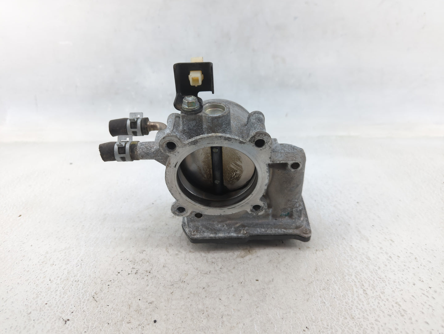 2010-2017 Toyota Camry Throttle Body P/N:22030-0V010 Fits Fits 2009 2010 2011 2012 2013 2014 2015 2016 2017 2018 2019 OEM Us