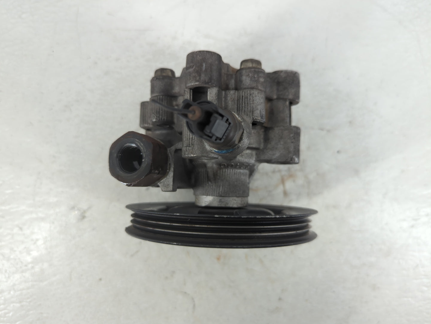 2010-2011 Toyota Camry Power Steering Column Pump Oem - Oemusedautoparts1.com