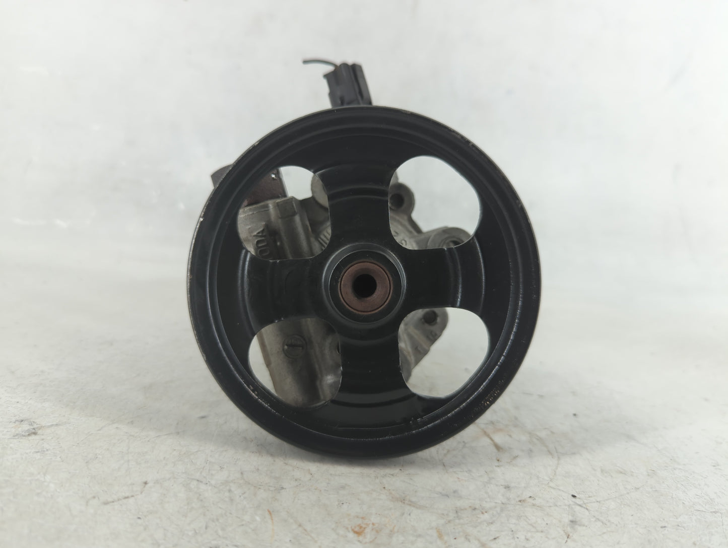 2010-2011 Toyota Camry Power Steering Column Pump Oem - Oemusedautoparts1.com