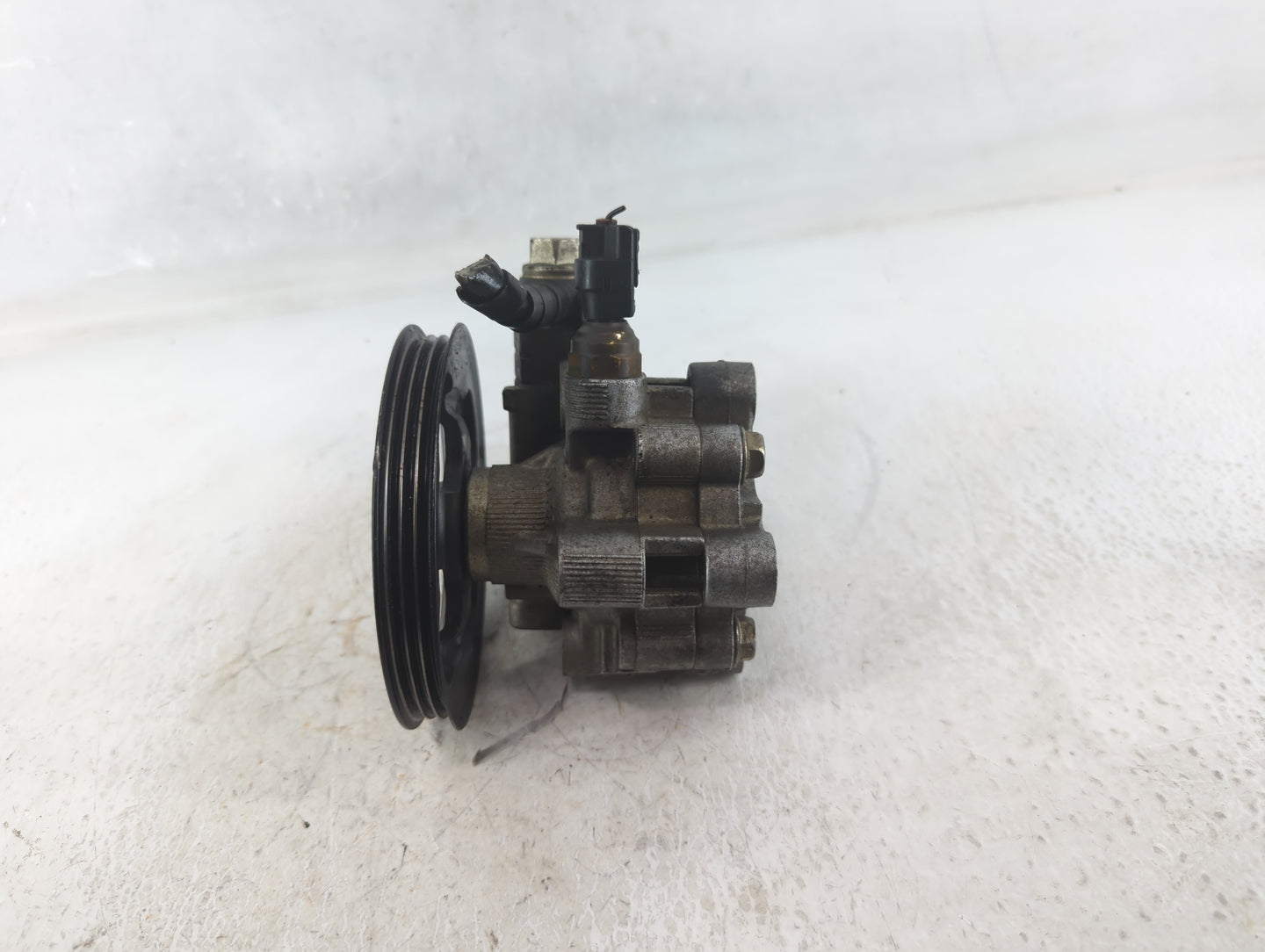 2010-2011 Toyota Camry Power Steering Column Pump Oem - Oemusedautoparts1.com