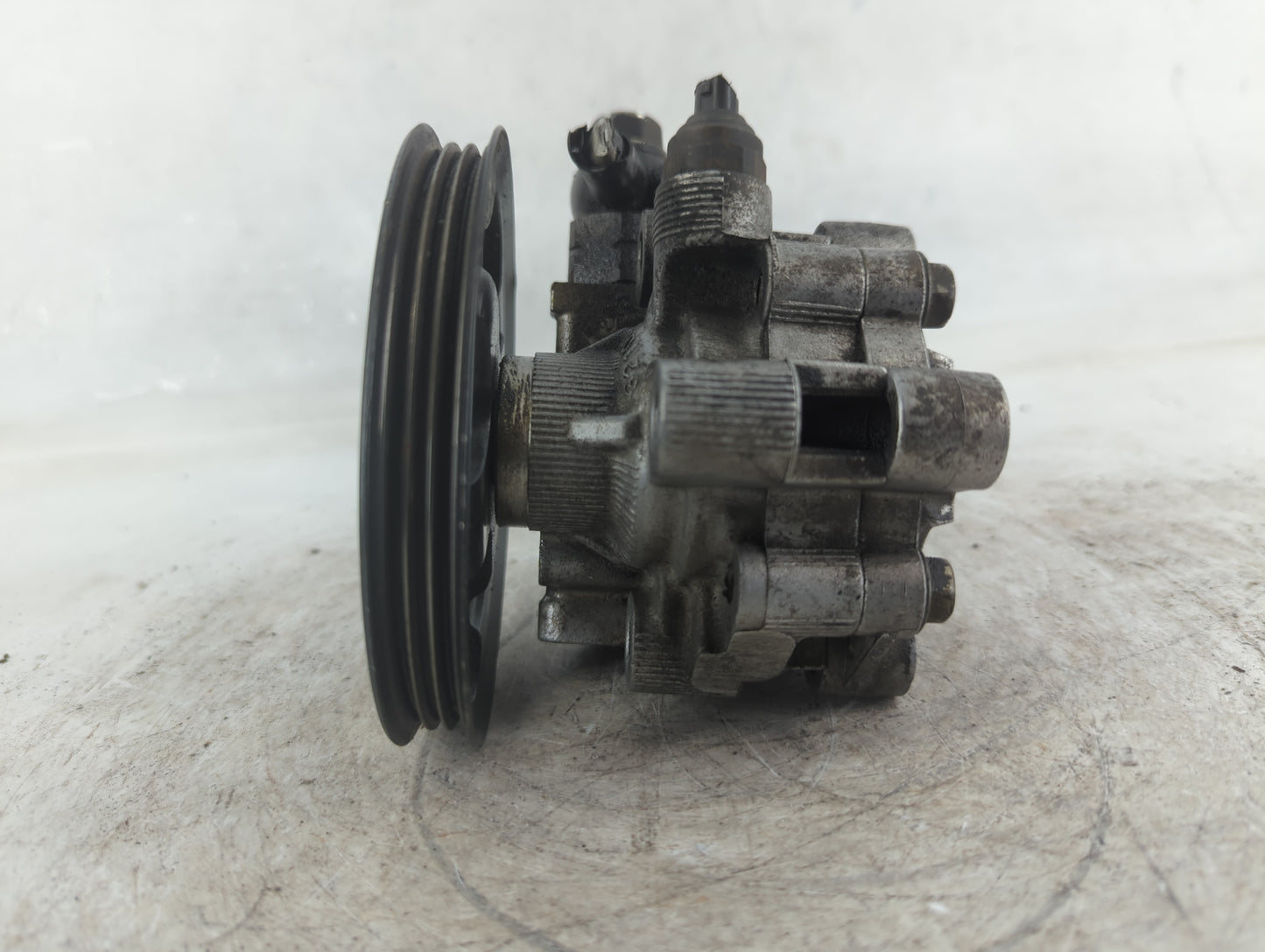 2010-2011 Toyota Camry Power Steering Column Pump Oem - Oemusedautoparts1.com