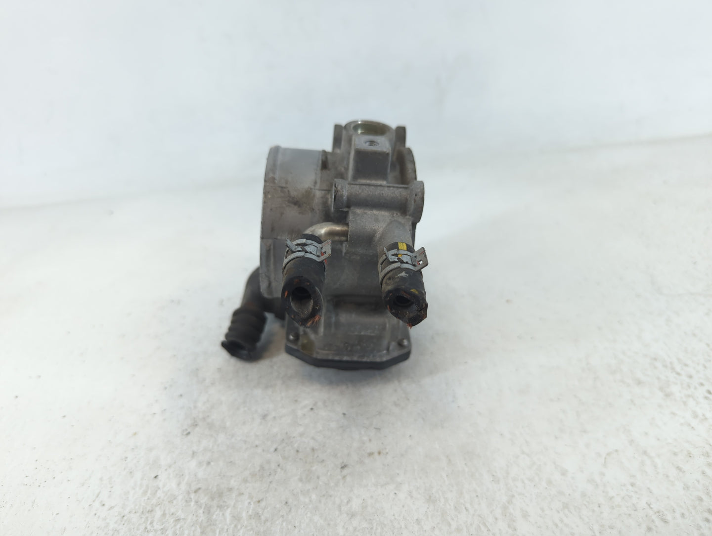 2010-2017 Toyota Camry Throttle Body P/N:22030-36010 Fits Fits 2009 2010 2011 2012 2013 2014 2015 2016 2017 2018 2019 OEM Us