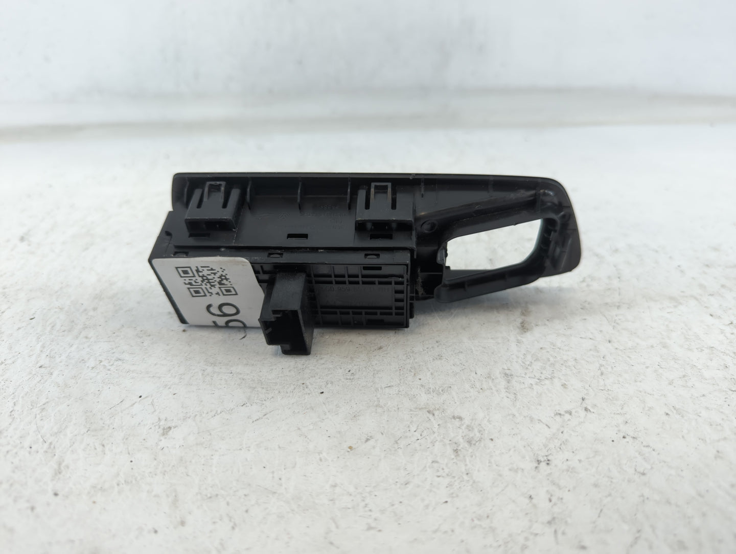 2010-2011 Toyota Camry Master Power Window Switch Replacement Driver Side Left P/N:5G0 959 857 D Fits OEM Used Auto Parts - 